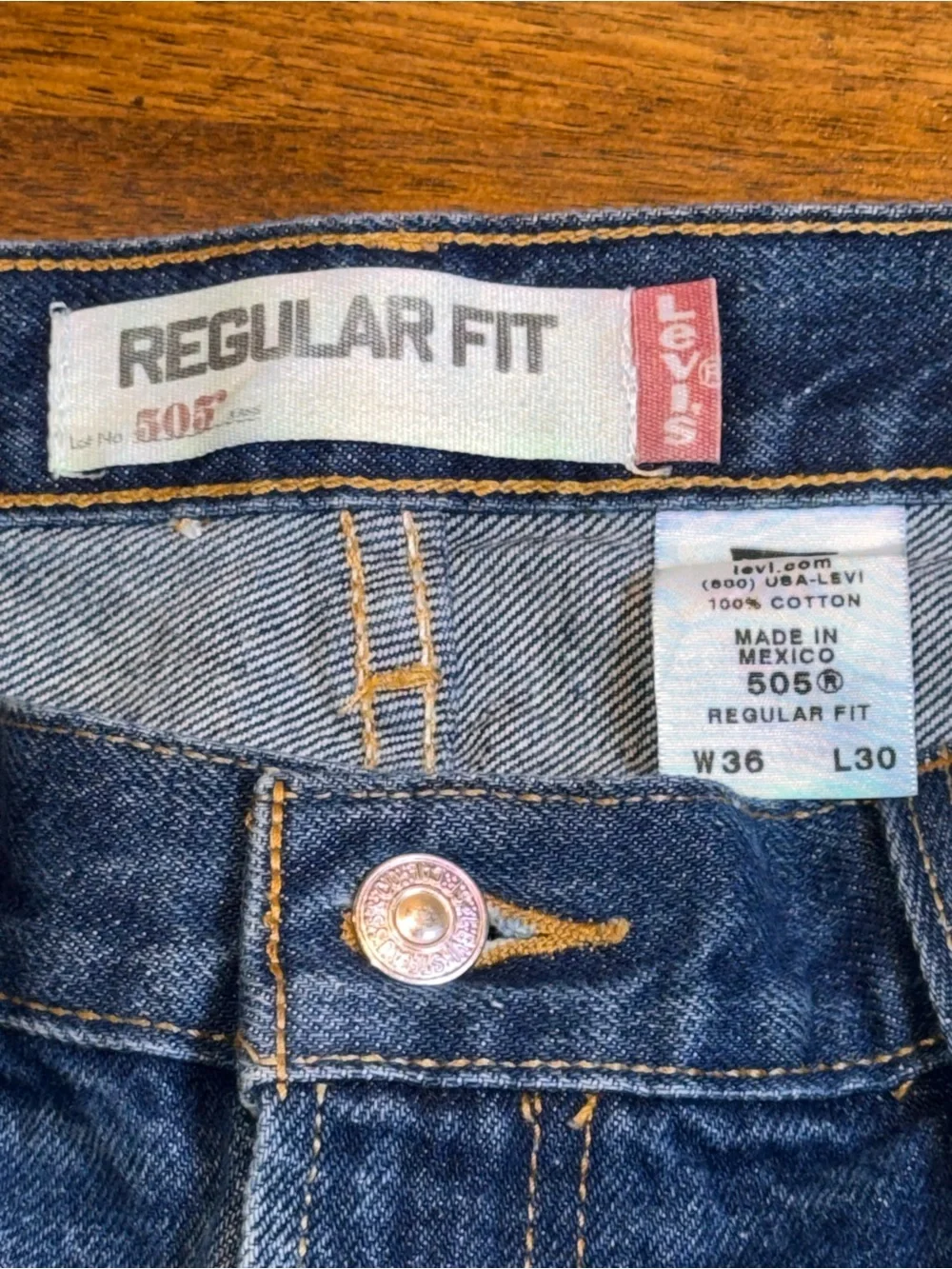Levis 505 Jeans Mens 36x30 Blue Medium Wash Straight Leg Timeless Heritage